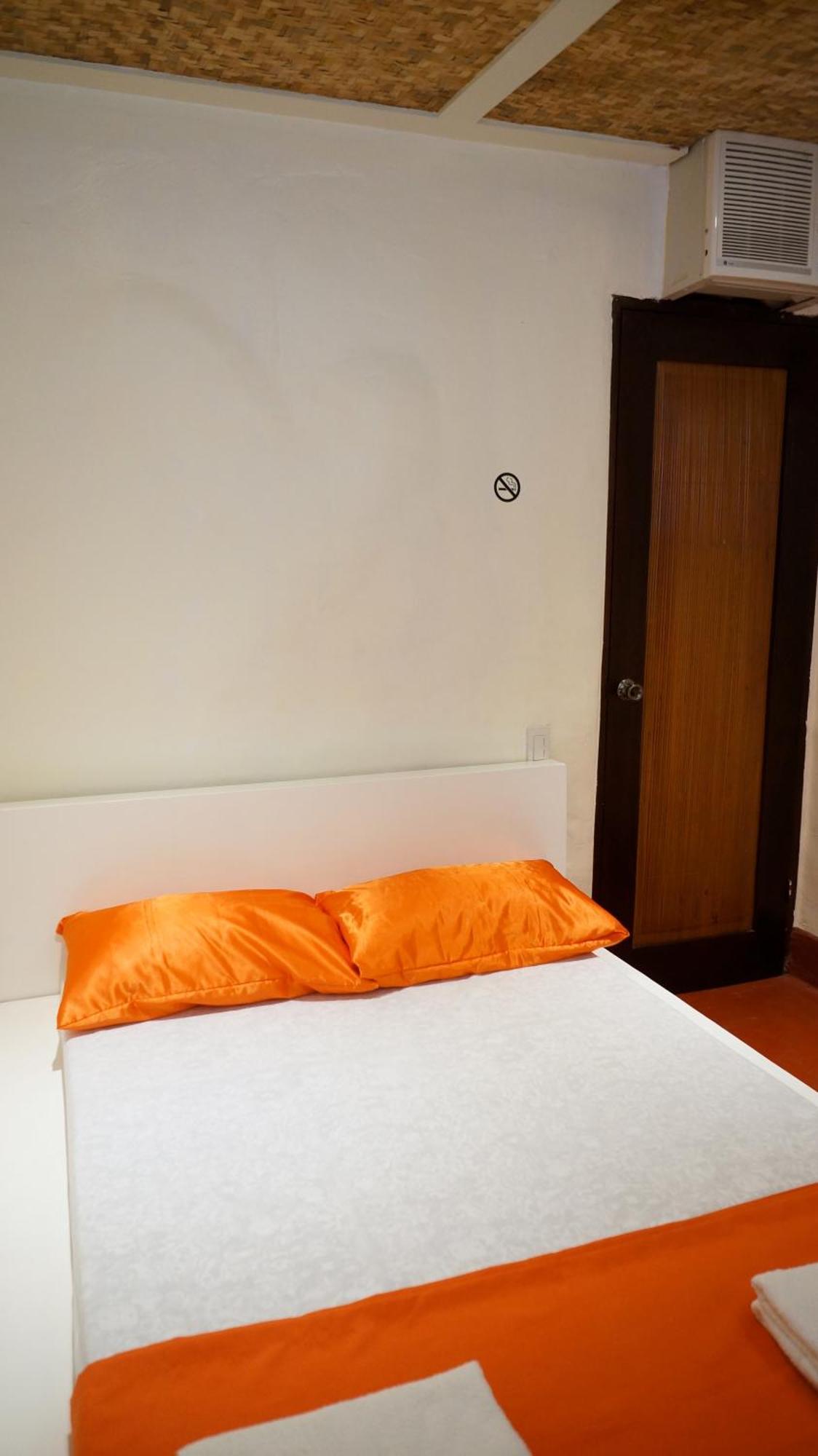 Orange Mangrove Pension House By Sms Hospitality Puerto Princesa Room photo